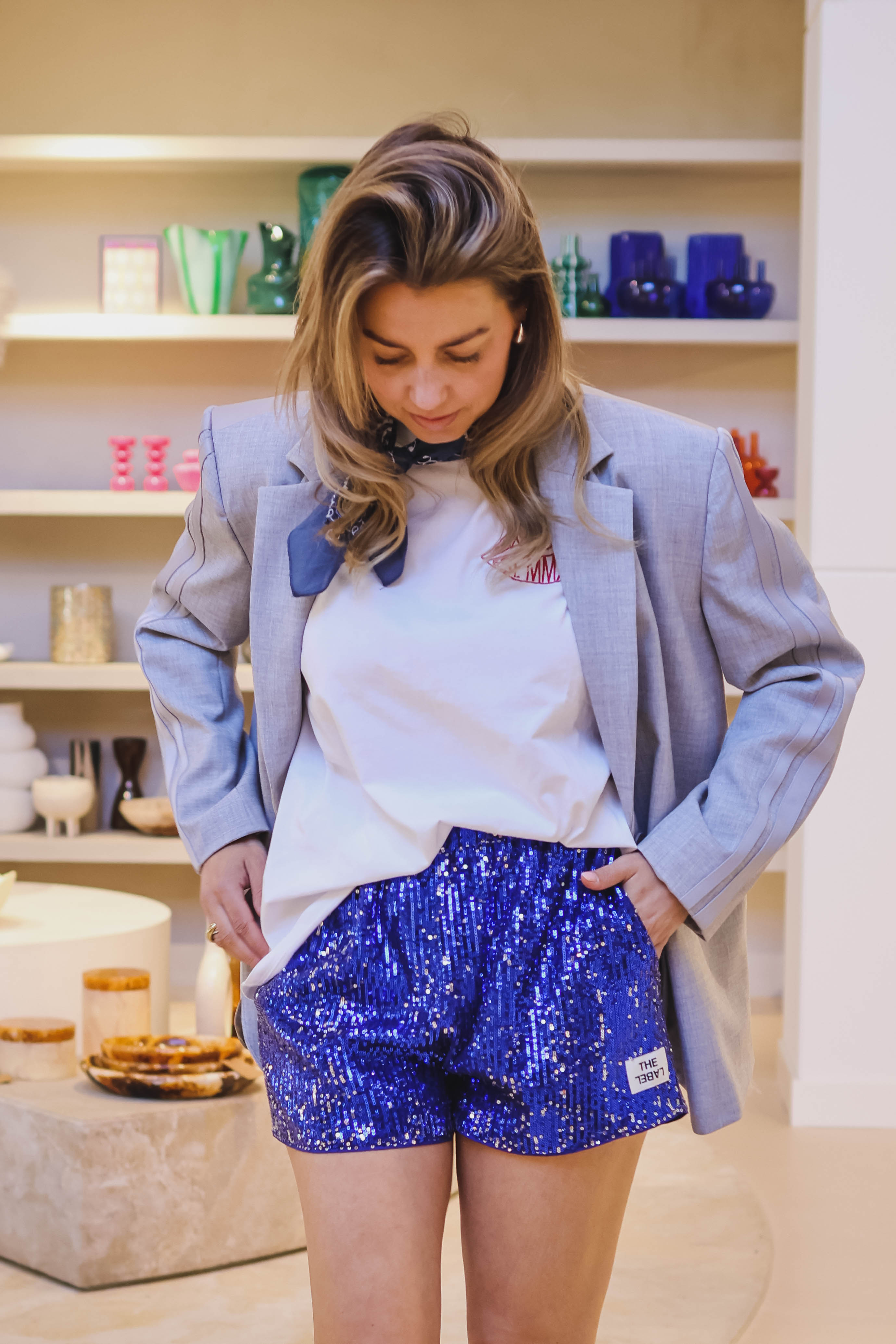 2504182277 sequins short