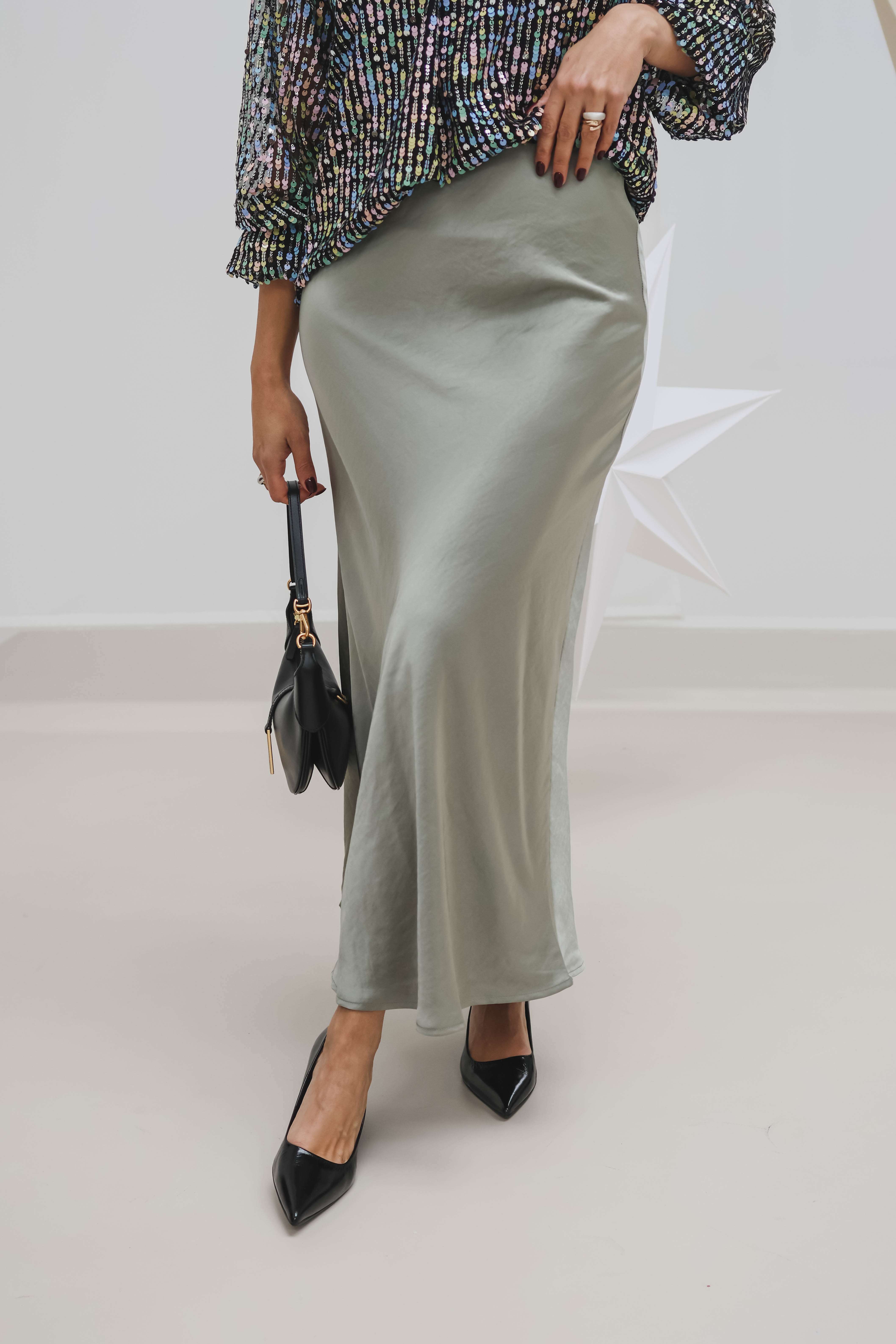 Vicky heavy sateen skirt